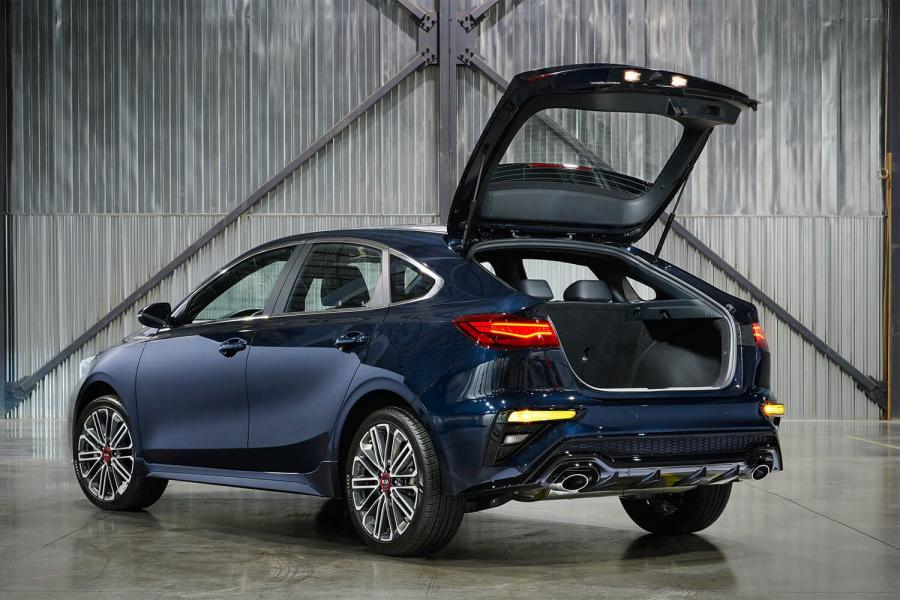  Kia Forte5 GT (BD) 2019 года  (CA) (фото 6 из 7)